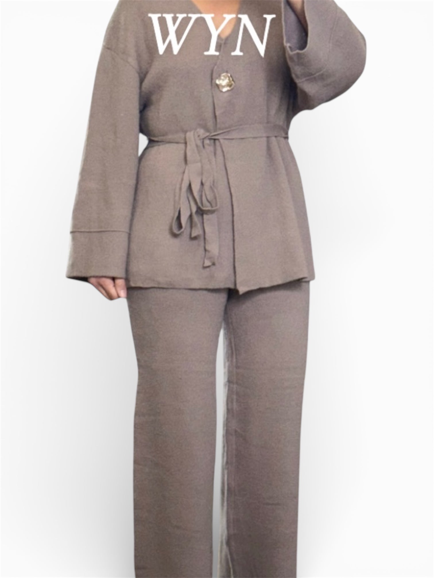 Ensemble Maille Chaud & Élégant – Pantalon & Gilet Ceinturé
