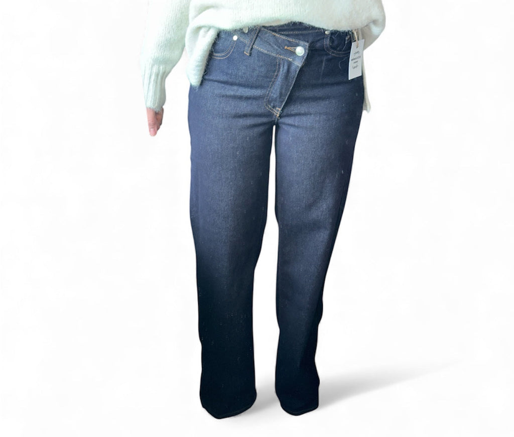 Jean Droit Asymétrique – Taille Mi-Haute
" Grande Taille "